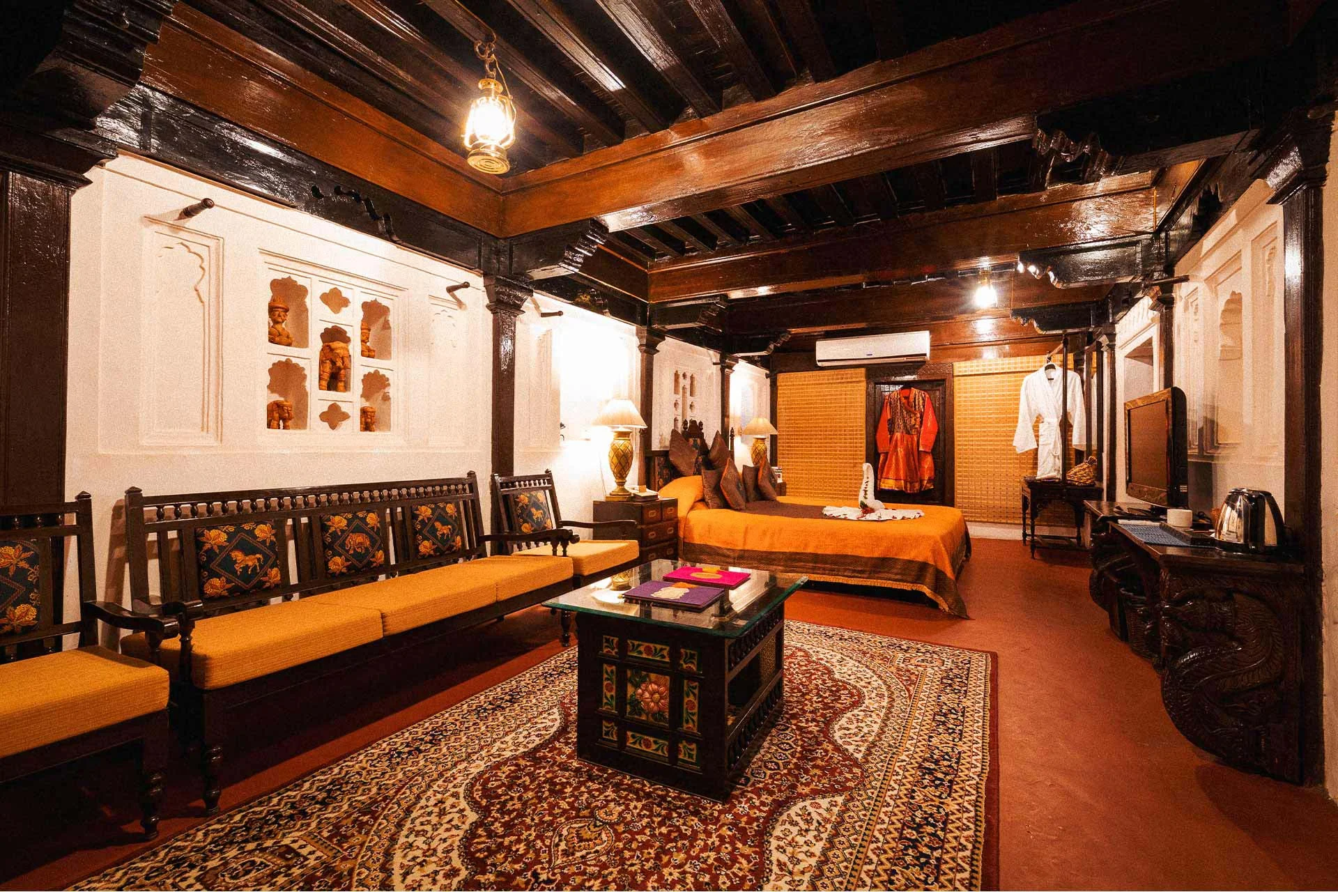 Staycation near Pune Heritage Resort - Maharaja Suite
